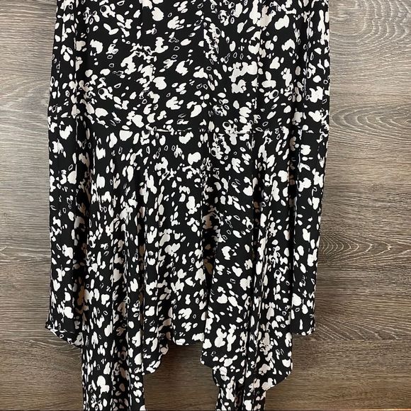 Vince Camuto Modern Imprint Asymmetrical Dress NWT - Picture 15 of 15
